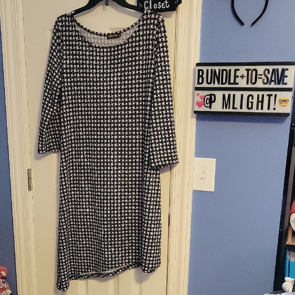 Reborn Dresses & Skirts - Reborn Dress XL Black White High Low Bottom